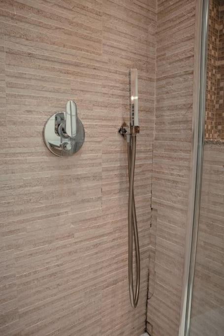 Vatican Garden Jacuzzi Apartment *